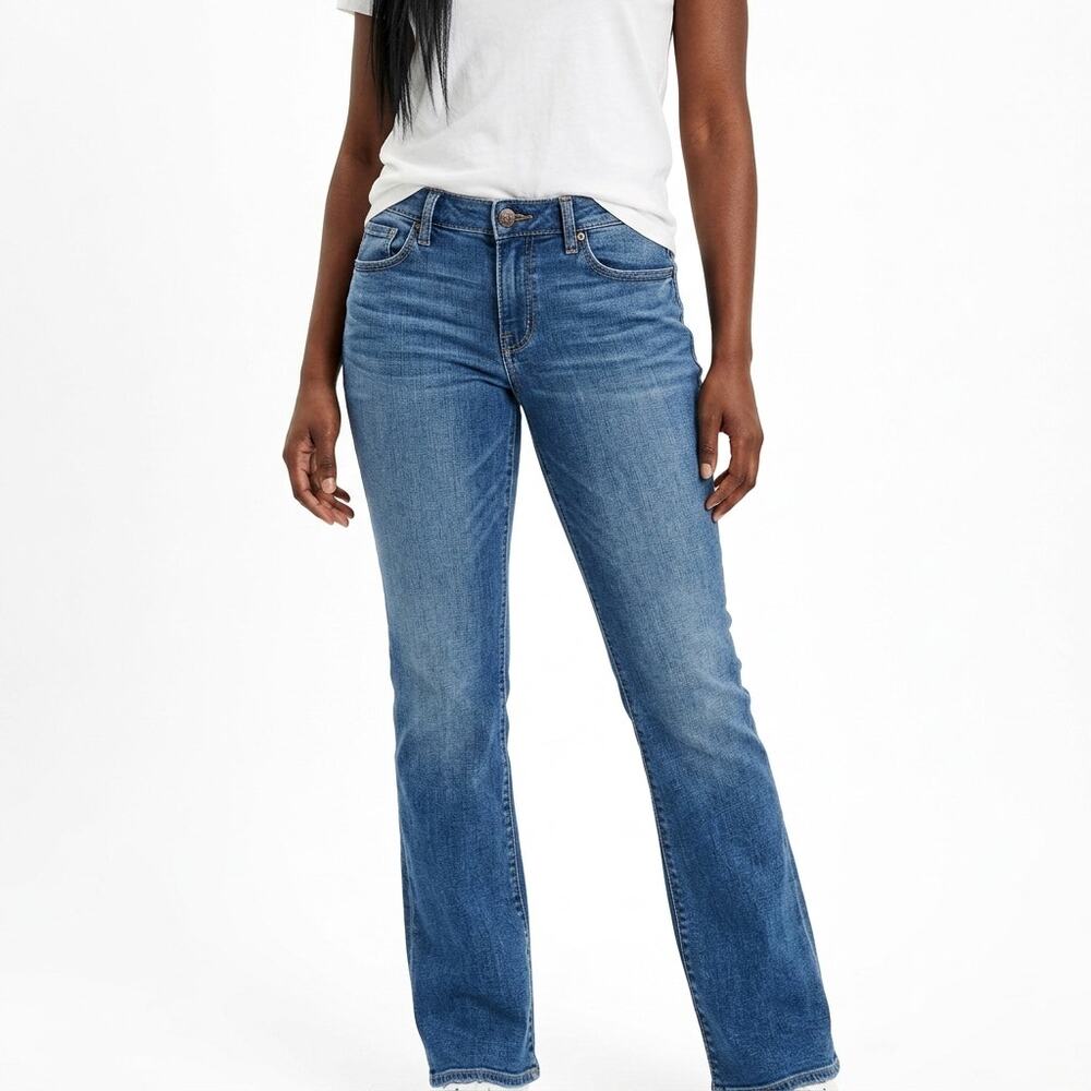 American Eagle Favorite Boyfriend Relaxed Fit Bootcut Jeans Women Size 4